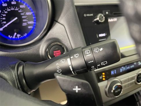 Used 2017 Subaru Outback 2.5i Limited image 12