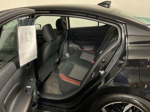 Used 2025 Nissan Versa SR image 28