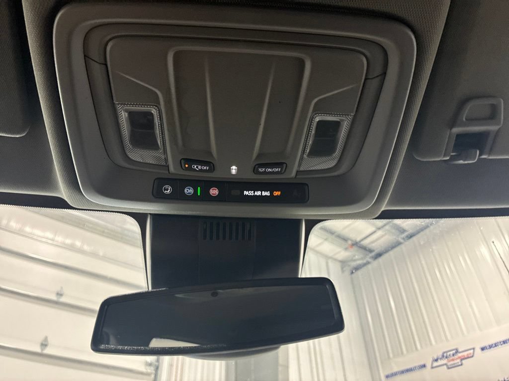 Used 2025 GMC Sierra 1500 SLT AWD/4WD image 32