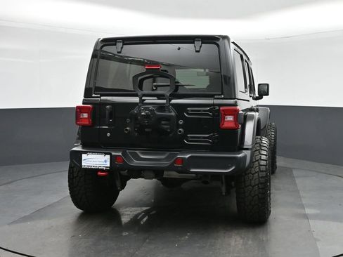 Used 2020 Jeep Wrangler Unlimited Rubicon w/ Dual Top Group AWD/4WD image 6
