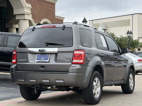 Used 2010 Ford Escape Limited AWD/4WD image 4