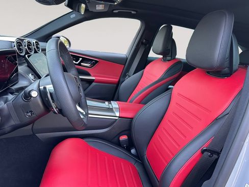 Used 2025 Mercedes-Benz GLC 43 AMG 4MATIC image 9