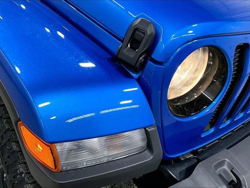 Used 2022 Jeep Wrangler Unlimited Sahara image 29