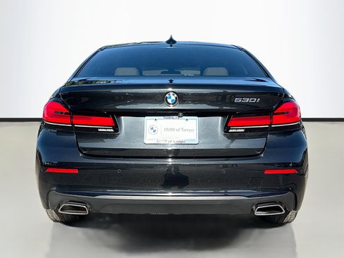 Used 2023 BMW 530i w/ Premium Package RWD image 4