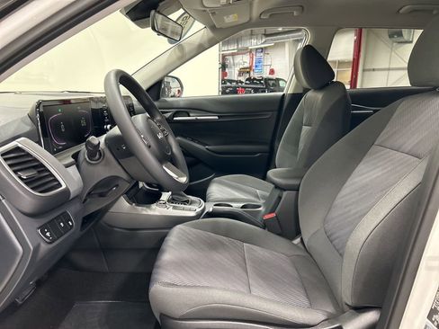 New 2026 Kia Seltos LX FWD image 10