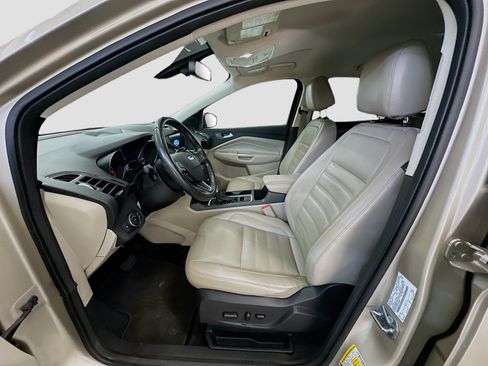 Used 2017 Ford Escape Titanium AWD/4WD image 13