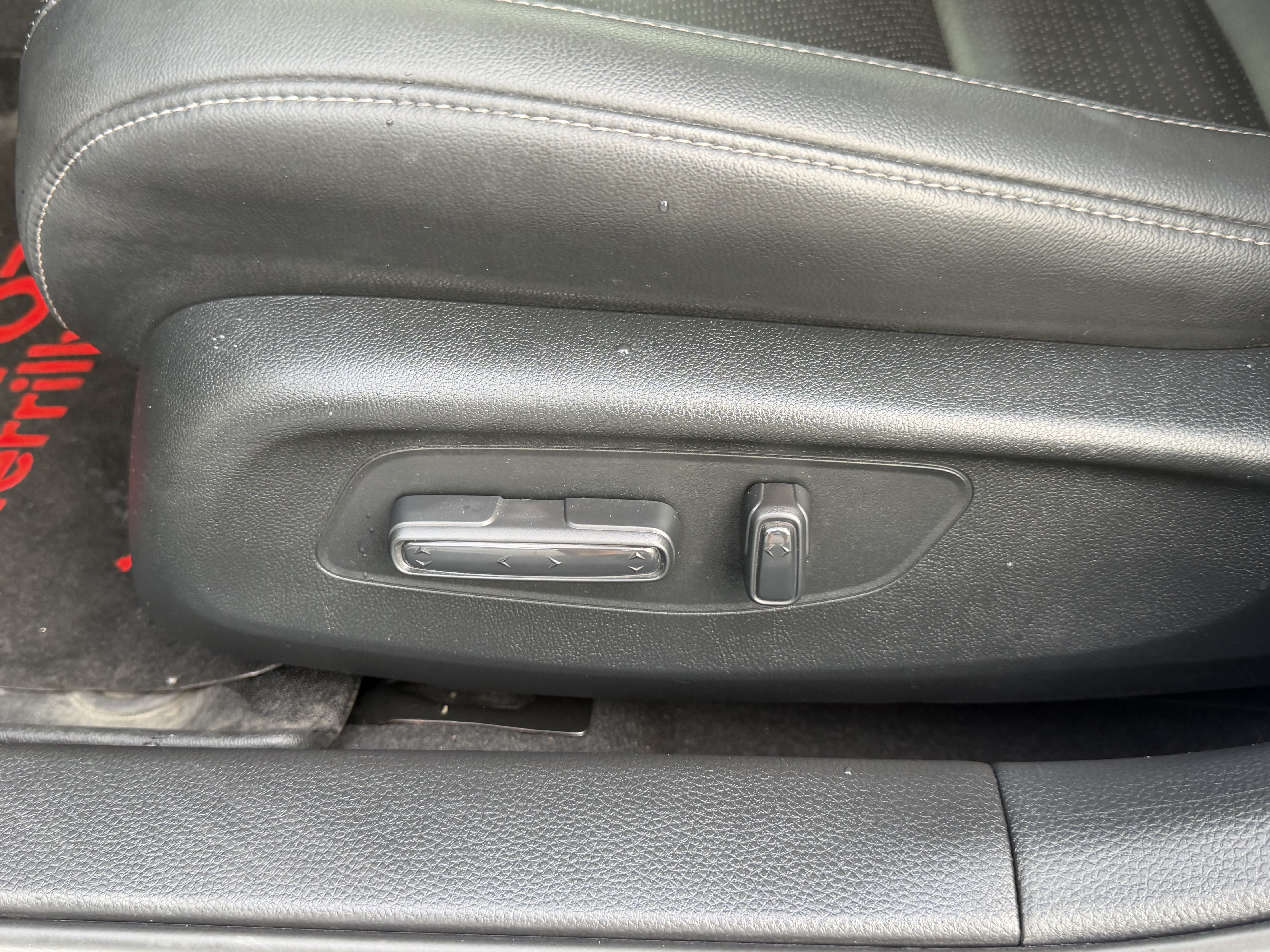 Used 2024 Honda Civic EX-L image 25