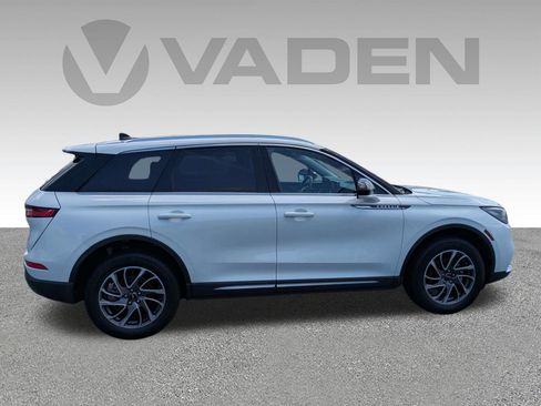 Used 2022 Lincoln Corsair FWD w/ Equipment Group 101A image 25