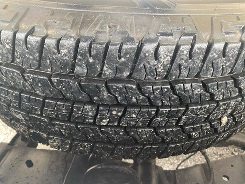 Used 2012 Ford E-350 and Econoline 350 Extended Super Duty w/ Insulation Pkg image 9