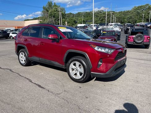 Used 2021 Toyota RAV4 XLE w/ Convenience Package AWD/4WD image 6
