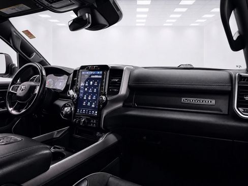 Used 2023 RAM 1500 Laramie AWD/4WD image 33