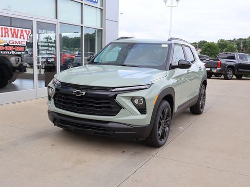 New 2026 Chevrolet TrailBlazer LT w/ Convenience Package AWD/4WD image 6
