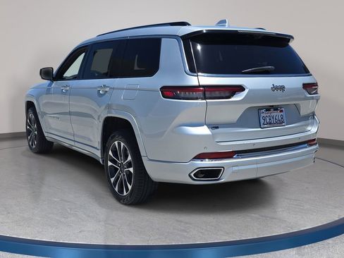 Used 2022 Jeep Grand Cherokee L Overland w/ Luxury Tech Group IV RWD image 8