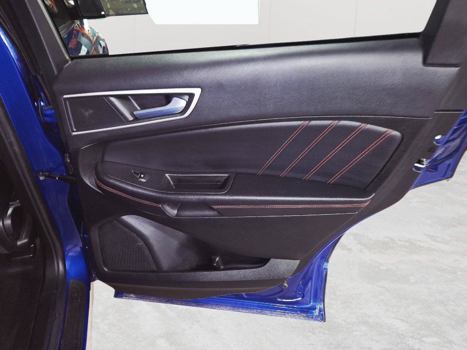 Used 2024 Ford Edge ST-Line AWD/4WD image 55