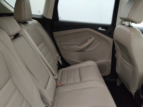 Used 2017 Ford Escape Titanium image 19