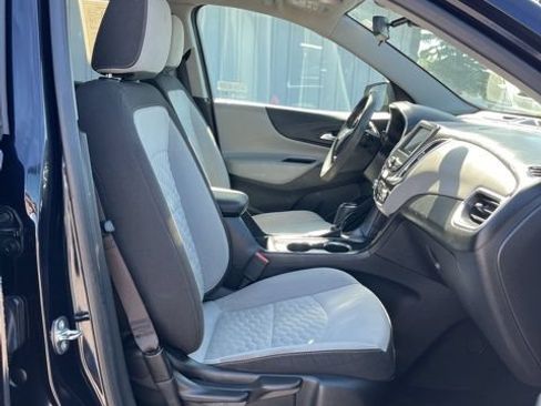 Used 2020 Chevrolet Equinox LS w/ LS Convenience Package FWD image 33