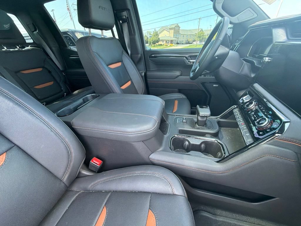 Used 2025 GMC Sierra 1500 AT4 w/ AT4 Premium Package AWD/4WD image 36