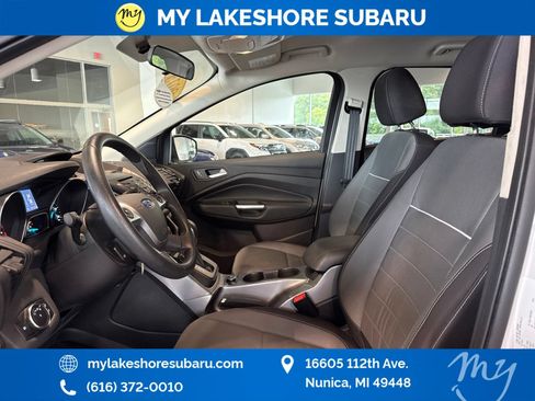 Used 2015 Ford Escape SE AWD/4WD image 10