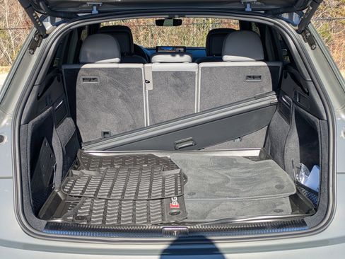 Used 2024 Audi SQ5 Premium Plus w/ Premium Plus Package image 26