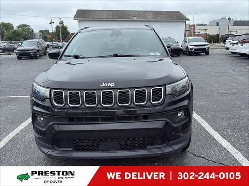 Certified 2024 Jeep Compass Latitude AWD/4WD image 1
