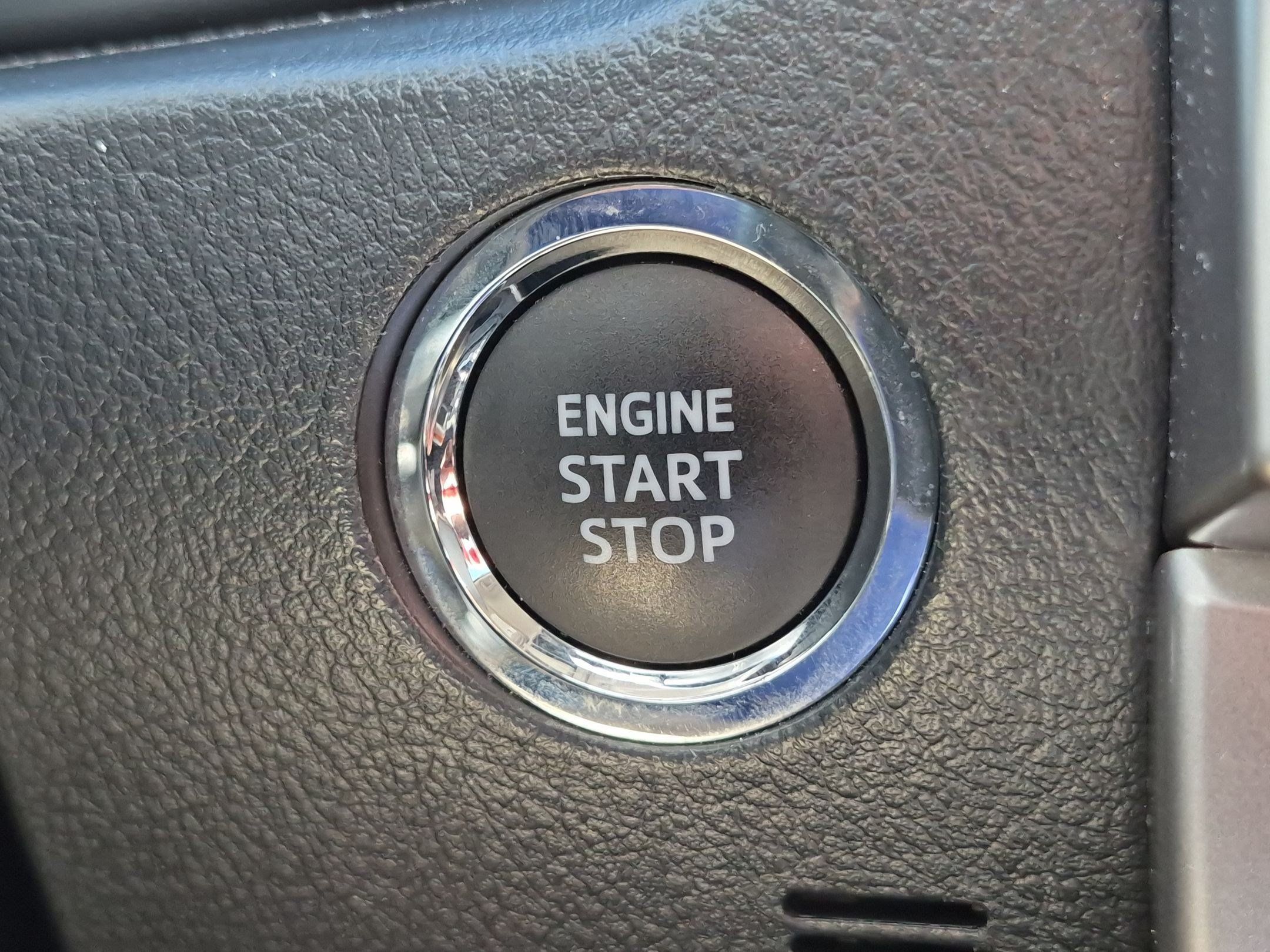 Used 2022 Toyota 4Runner SR5 AWD/4WD image 18