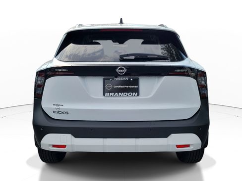 Certified 2026 Nissan Kicks SV FWD image 6