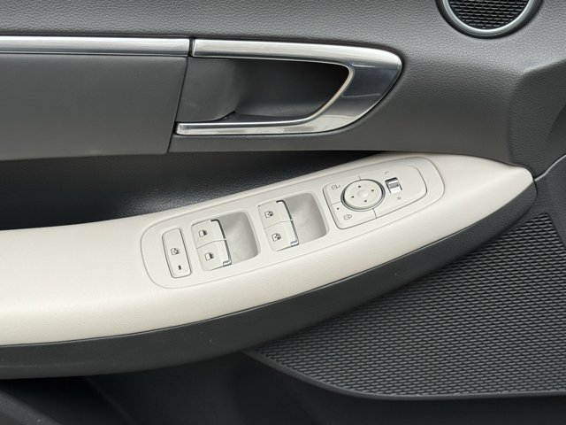 Used 2023 Hyundai Sonata SEL w/ Convenience Package FWD image 30