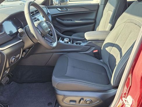 New 2025 Jeep Grand Cherokee L Laredo w/ Luxury Tech Group I image 9