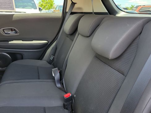 Used 2022 Honda HR-V EX image 15
