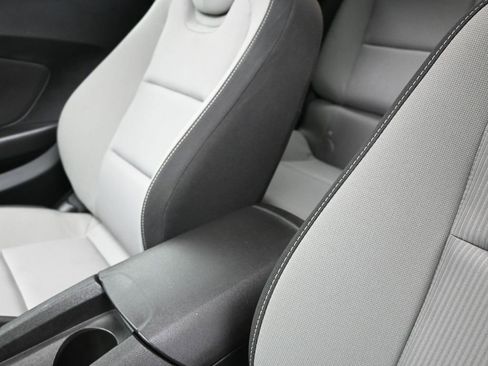 Used 2013 Chevrolet Camaro LT image 14