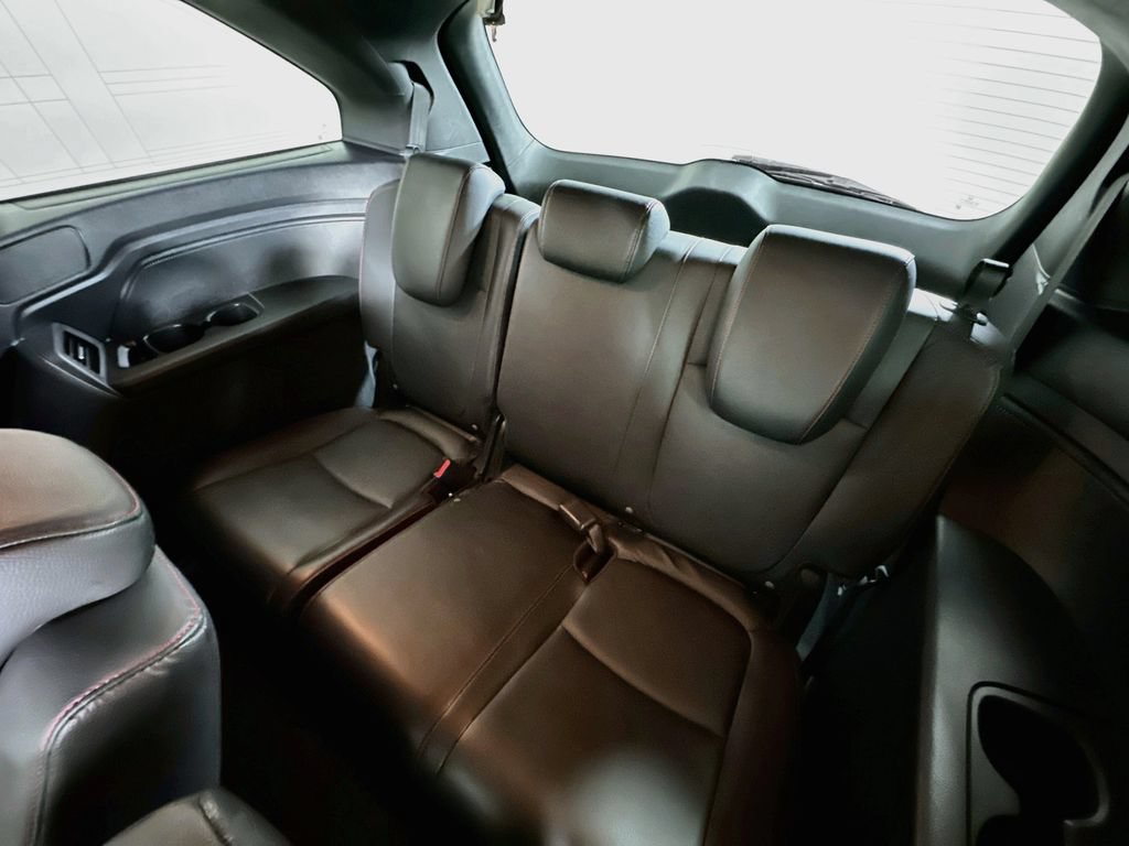 Certified 2023 Honda Odyssey Sport image 4