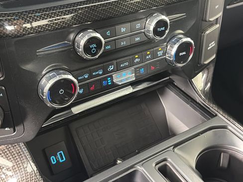 Used 2022 Ford F150 Lariat w/ Equipment Group 502A High AWD/4WD image 21