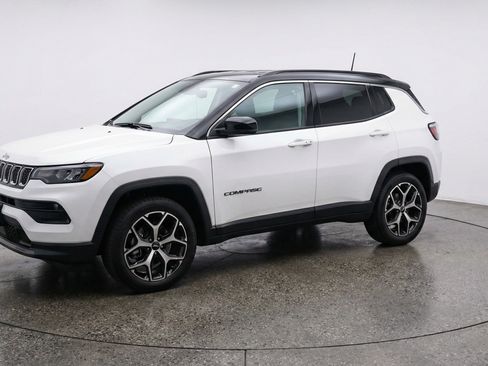 Used 2025 Jeep Compass Limited AWD/4WD image 3