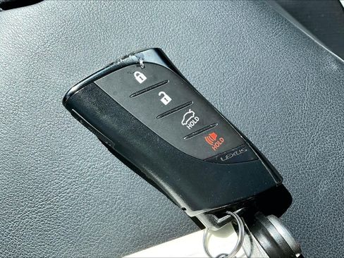 Used 2024 Lexus ES 350 w/ Premium Package image 14