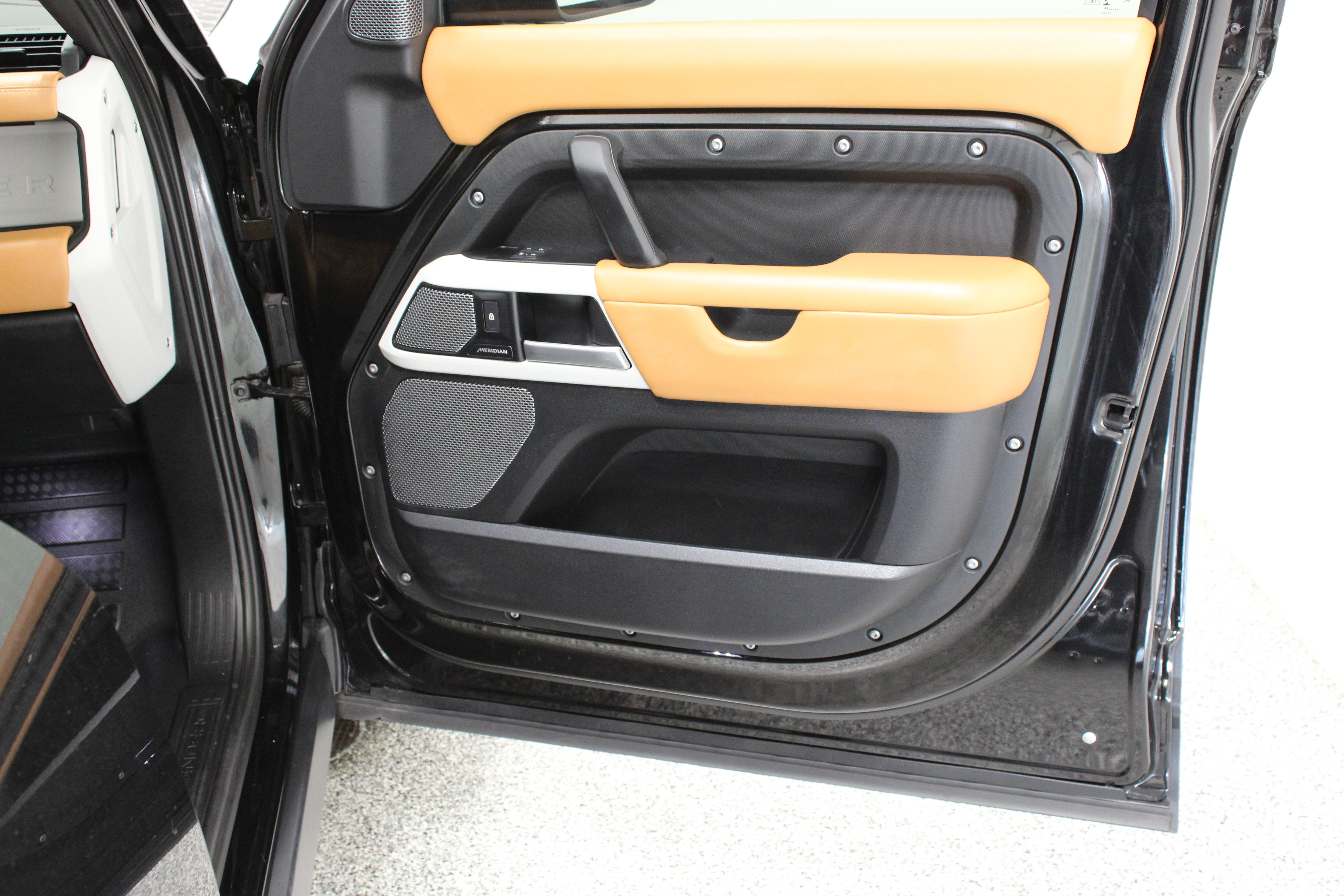 Used 2024 Land Rover Defender 110 S AWD/4WD image 36