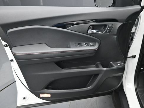New 2026 Honda Ridgeline Black Edition image 19
