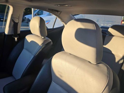 Used 2010 Lexus HS 250h image 24