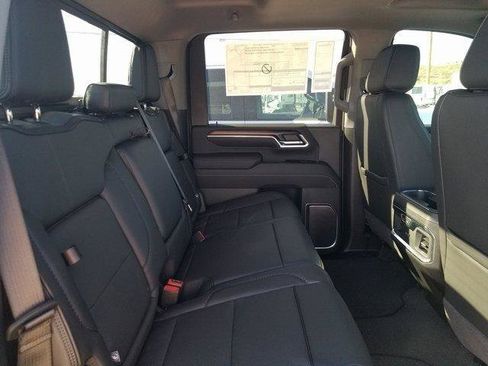 New 2025 GMC Sierra 2500 Denali w/ Denali Reserve Package image 10