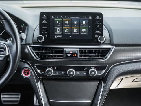 Used 2022 Honda Accord Sport image 19