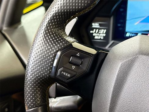 Used 2018 Lamborghini Aventador S image 24