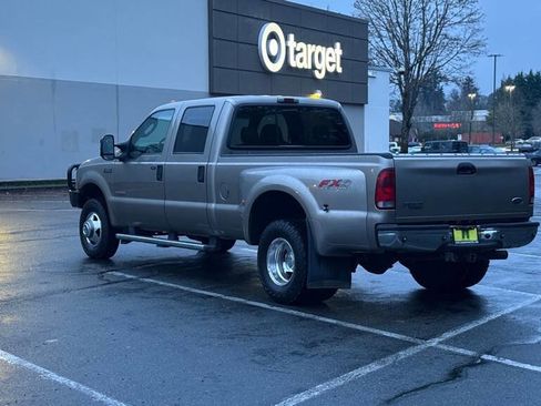 Used 2004 Ford F350 4x4 Crew Cab DRW Super Duty image 3