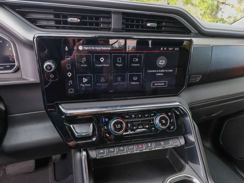 Used 2025 GMC Sierra 1500 Denali w/ Denali Reserve Package AWD/4WD image 19