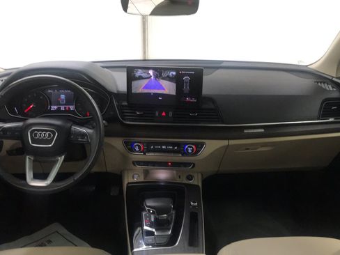 Used 2023 Audi Q5 2.0T Premium w/ Convenience Package AWD/4WD image 18