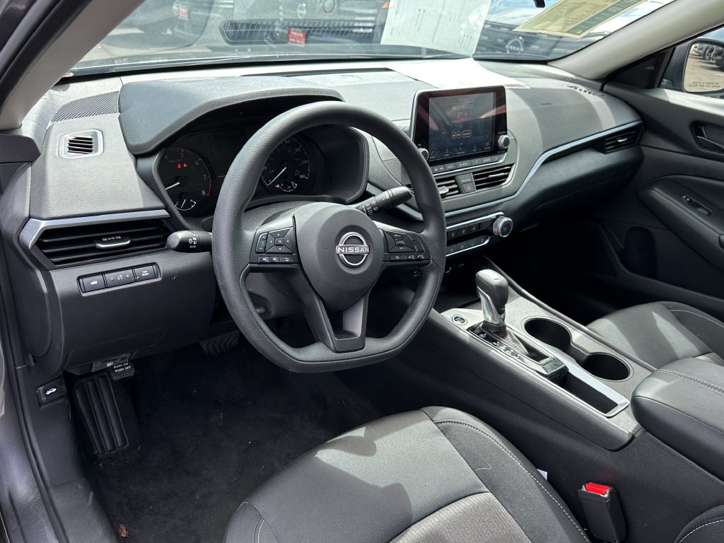 Used 2025 Nissan Altima 2.5 S FWD image 20