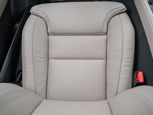 New 2026 Volvo XC90 B6 Ultra w/ Lounge Package image 28