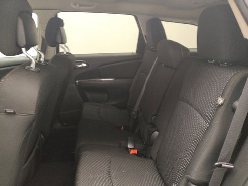 Used 2019 Dodge Journey SE w/ Connectivity Group image 18