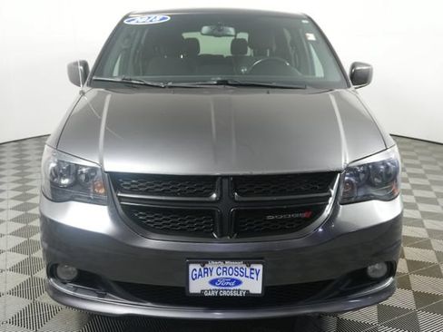 Used 2018 Dodge Grand Caravan SE FWD image 8
