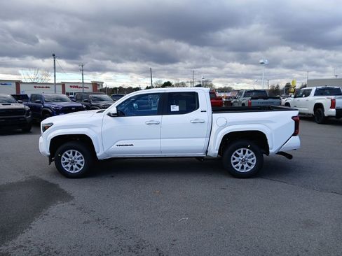 New 2026 Toyota Tacoma SR5 image 4