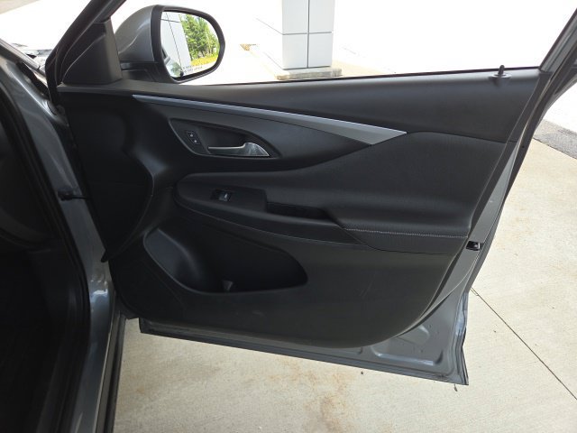 Used 2024 Buick Envista Preferred w/ Convenience I Package FWD image 44
