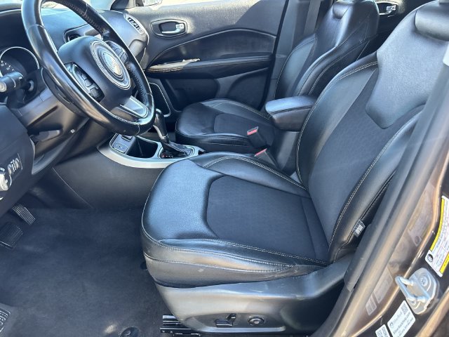 Used 2018 Jeep Compass Latitude w/ Popular Equipment Group FWD image 19